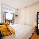 Riverfront Elegance 41br Spacious Retreat *