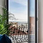 Lägenhet Riverfront Elegance 41br Spacious Retreat Lisboa