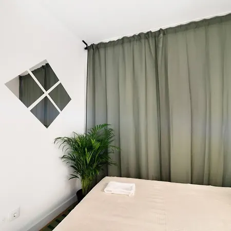 Apartment Riverfront Elegance 41Br Spacious Retreat *