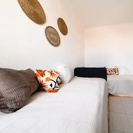 Riverfront Elegance 41Br Spacious Retreat Lissabon