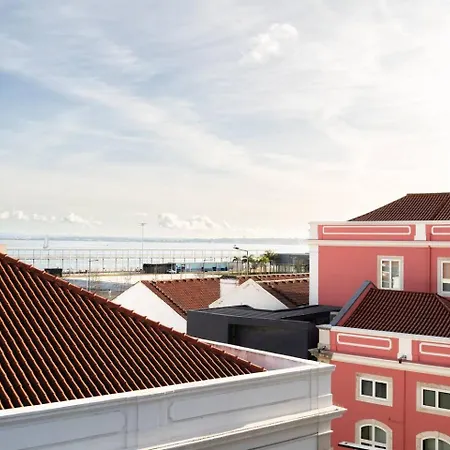 Riverfront Elegance 41br Spacious Retreat * Lisbon