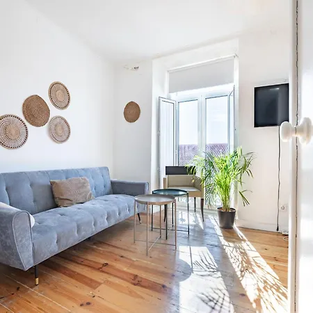 Apartament Riverfront Elegance 41br Spacious Retreat Lizbona