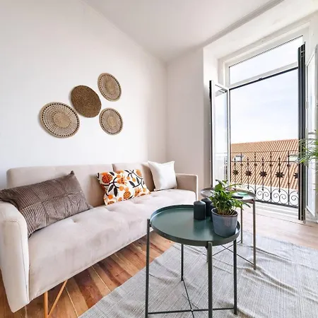 Daire Riverfront Elegance 41br Spacious Retreat