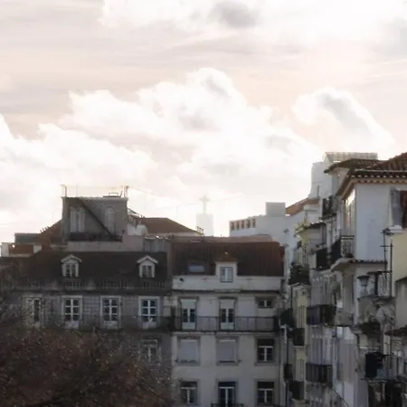 Daire Riverfront Elegance 41br Spacious Retreat